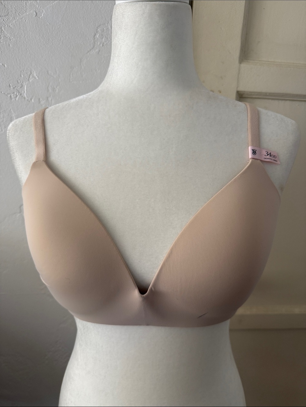 Victoria's Secret Blush Nude Bra